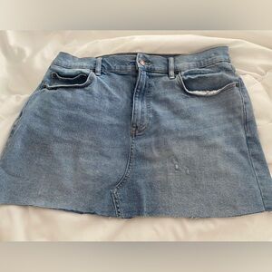 Cute light denim mini skirt
